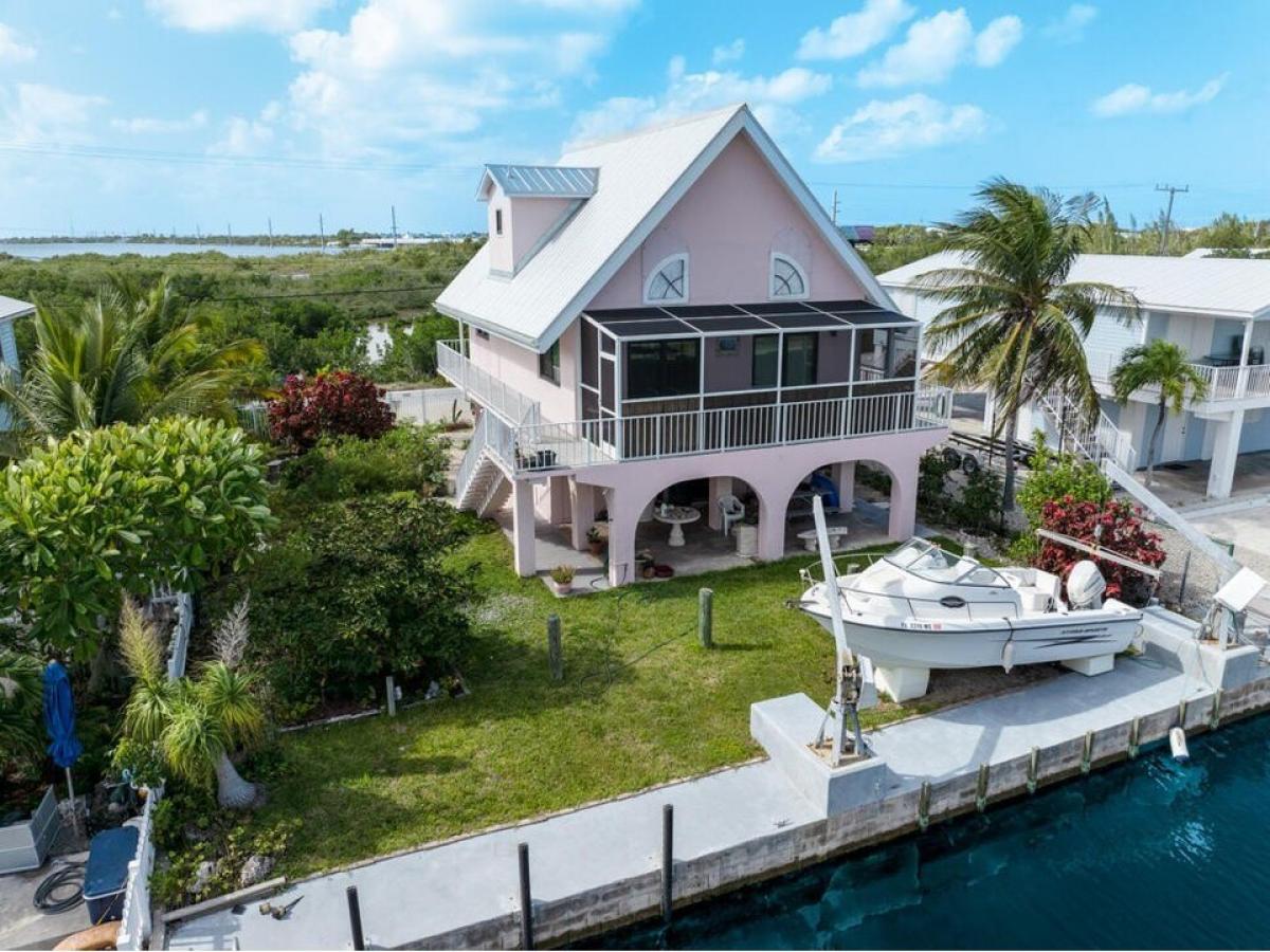 Picture of Home For Sale in Big Pine Key, Florida, United States