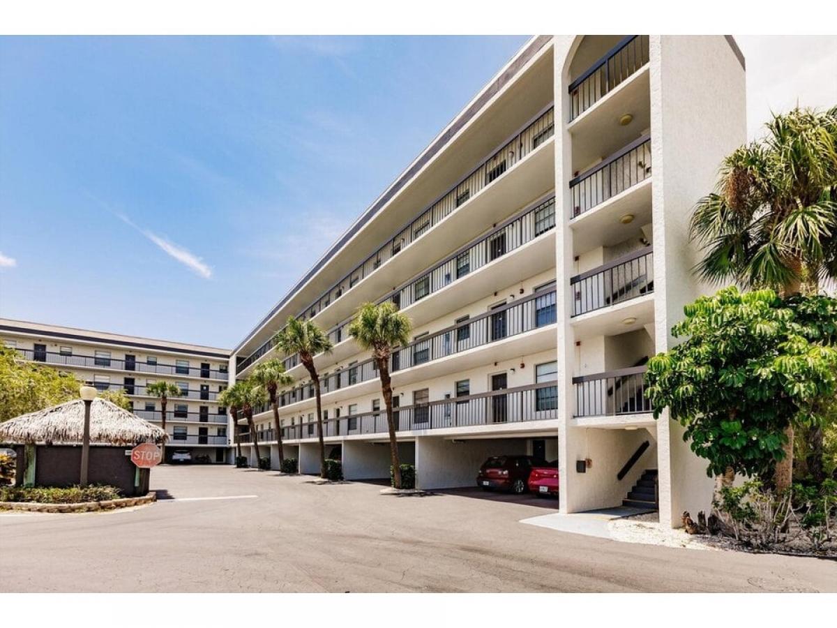 Picture of Home For Sale in Marco Island, Florida, United States