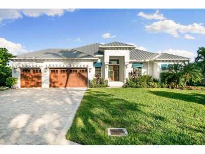 Home For Sale in Marco Island, Florida