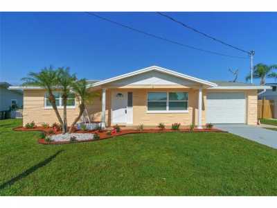 Home For Sale in Hudson, Florida