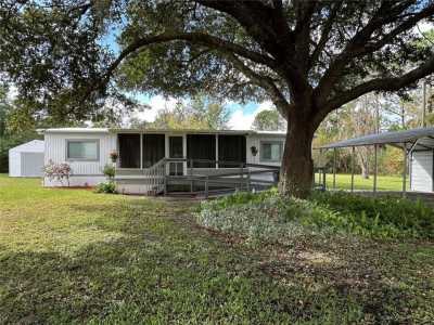 Home For Sale in Astor, Florida