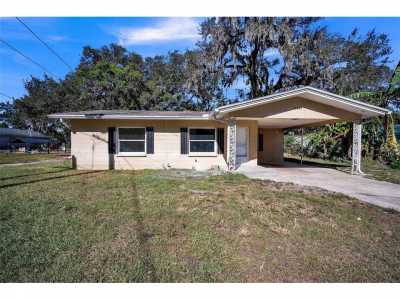 Home For Sale in Zephyrhills, Florida