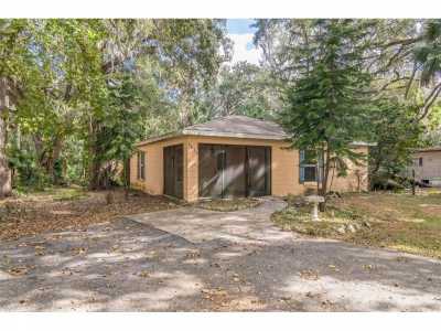 Home For Sale in Lake Panasoffkee, Florida