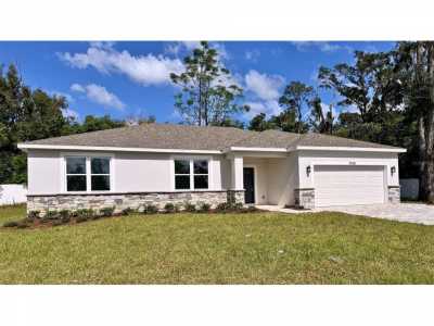 Home For Sale in Dade City, Florida