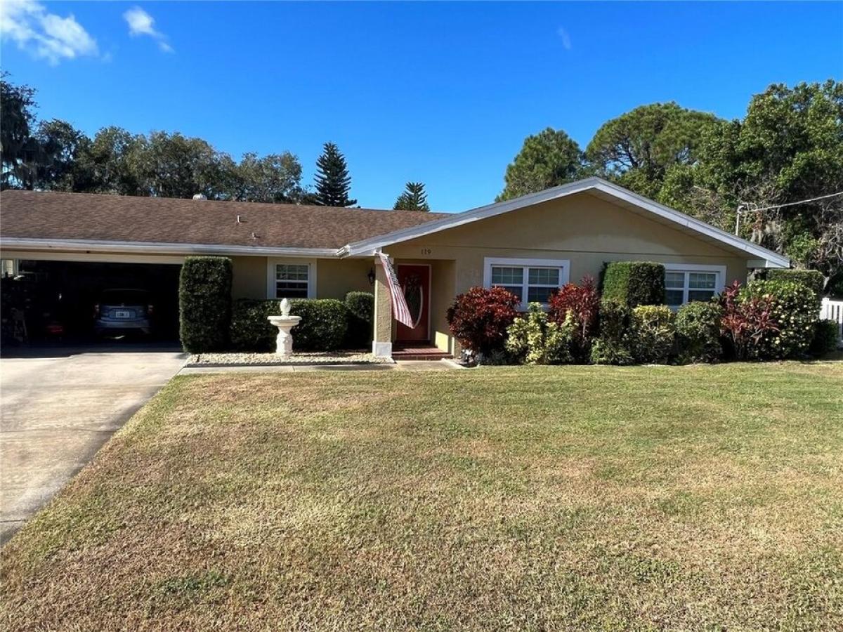 Picture of Home For Sale in Winter Haven, Florida, United States