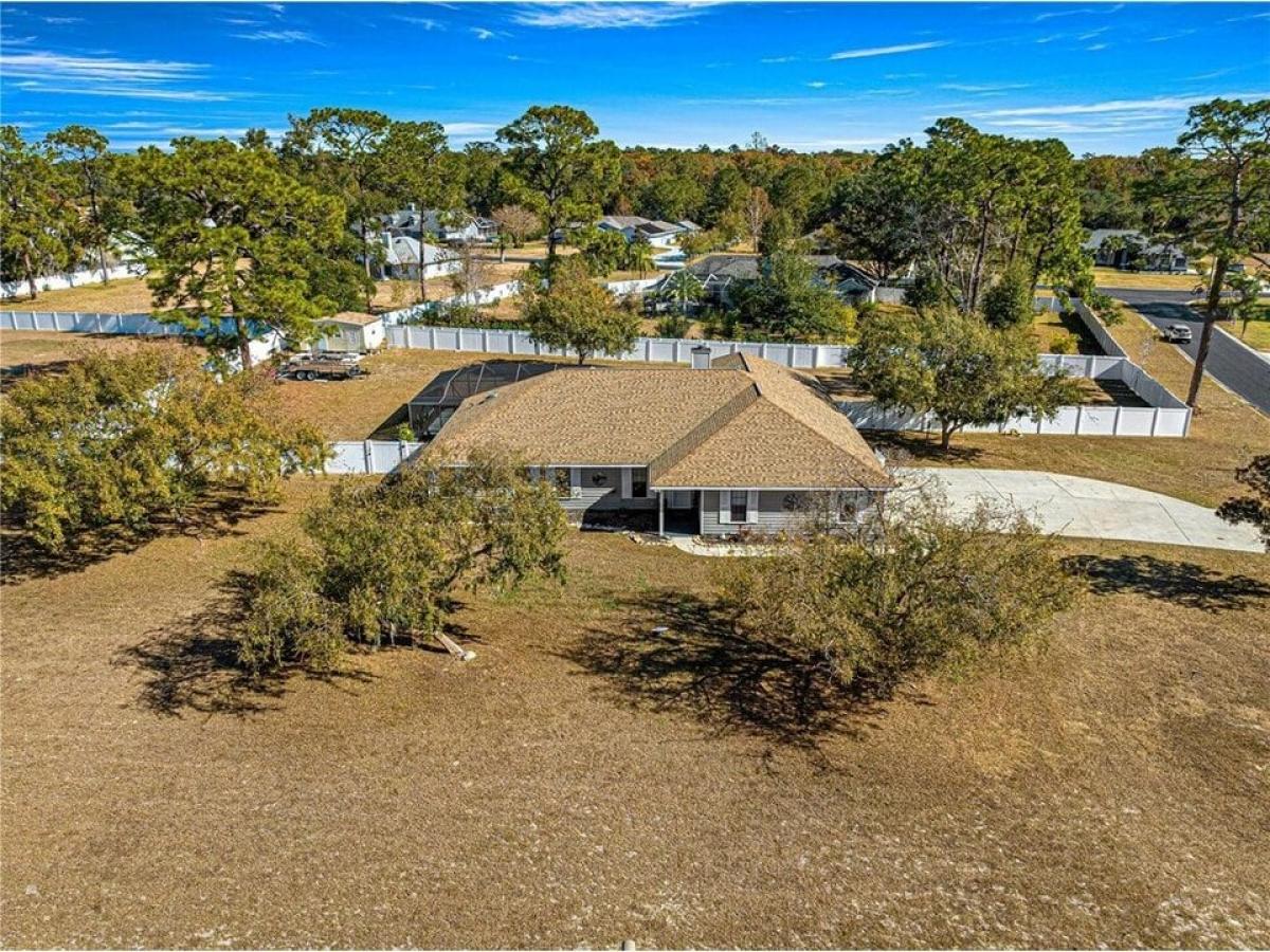 Picture of Home For Sale in Silver Springs, Florida, United States