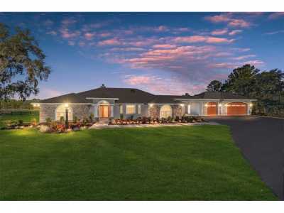 Home For Sale in Reddick, Florida