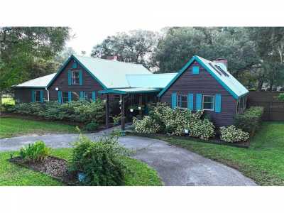 Home For Sale in Reddick, Florida