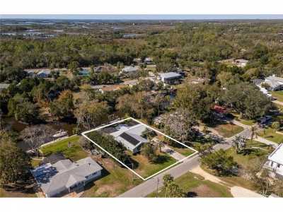 Home For Sale in Crystal River, Florida