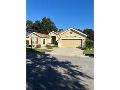 Home For Sale in Summerfield, Florida