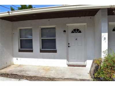 Home For Rent in Ocklawaha, Florida