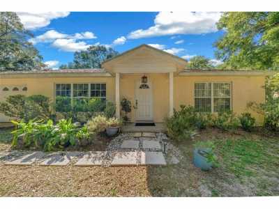 Home For Sale in Citra, Florida