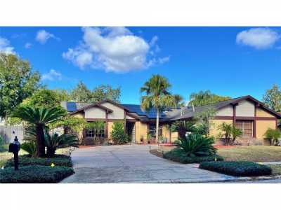 Home For Sale in Winter Springs, Florida