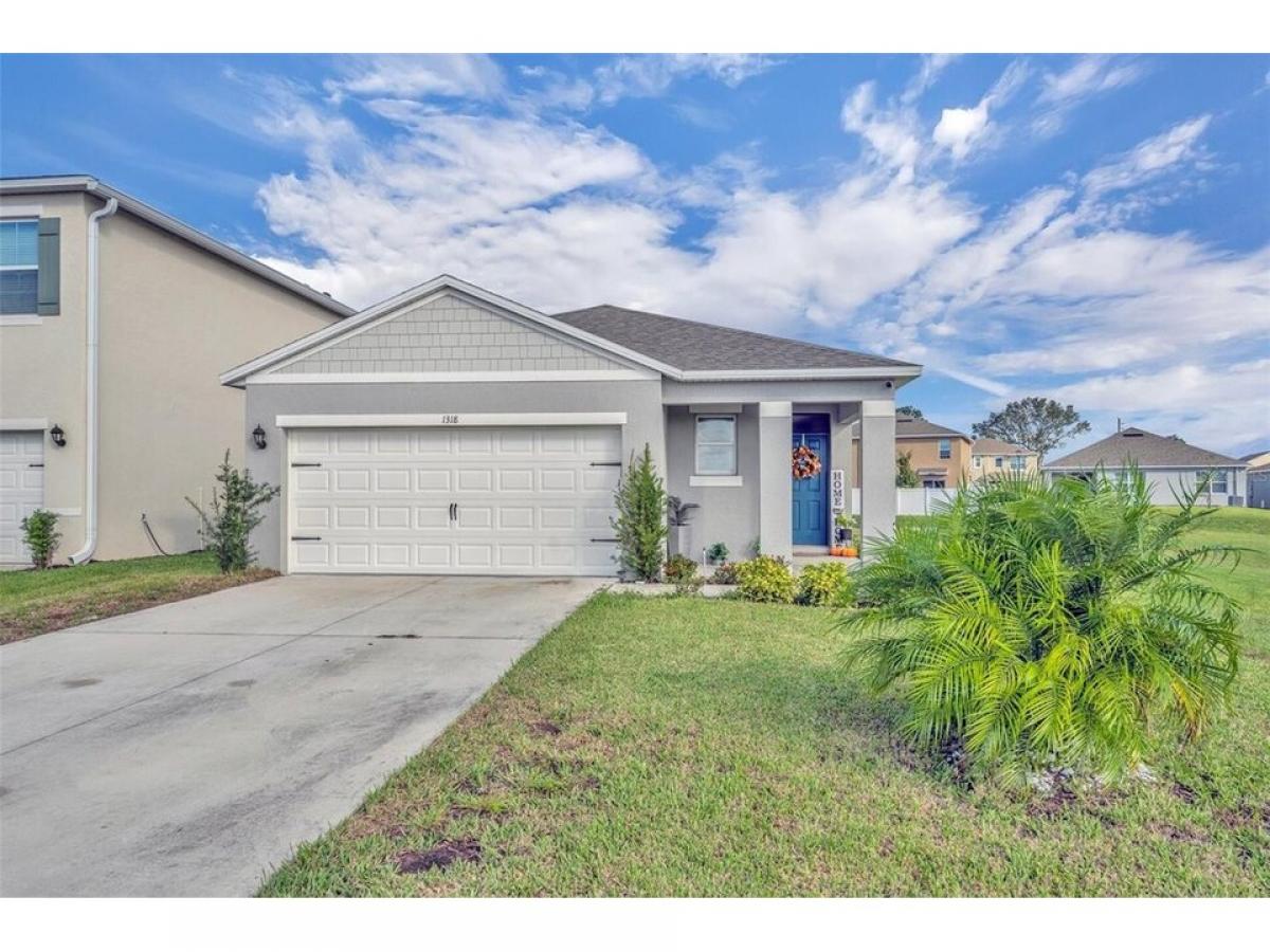 Picture of Home For Sale in Deltona, Florida, United States