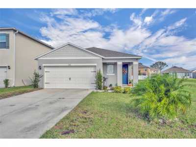 Home For Sale in Deltona, Florida