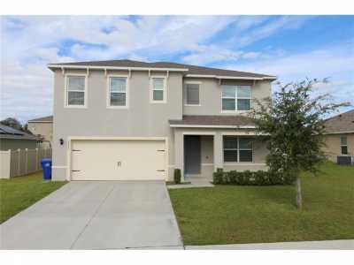 Home For Sale in Tavares, Florida