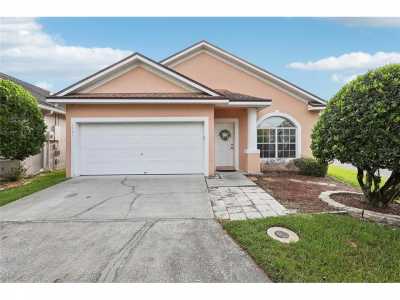 Home For Sale in Winter Springs, Florida