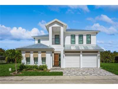 Home For Sale in Hutchinson Island, Florida