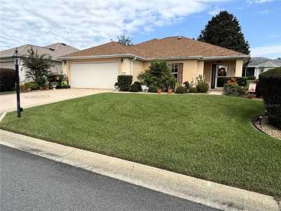 Home For Sale in Summerfield, Florida