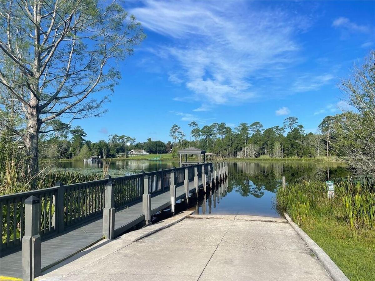 Picture of Home For Sale in Geneva, Florida, United States