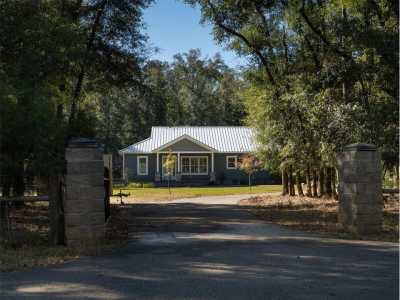 Home For Sale in High Springs, Florida