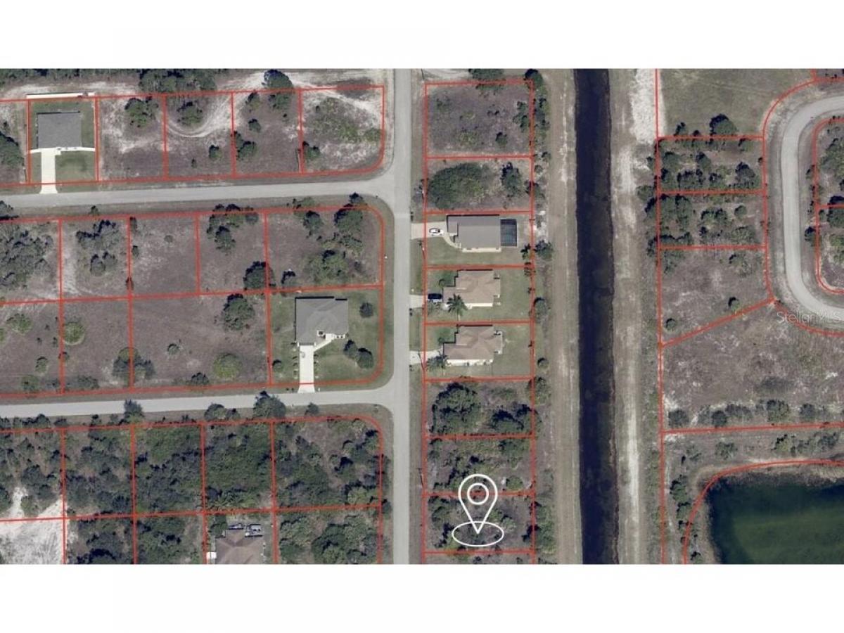 Picture of Residential Land For Sale in Lehigh Acres, Florida, United States