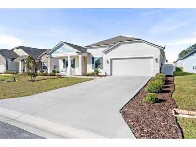 Home For Sale in Newberry, Florida