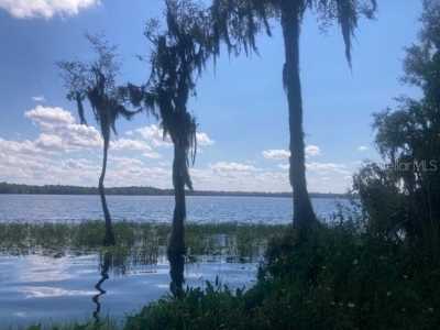 Residential Land For Sale in Waldo, Florida