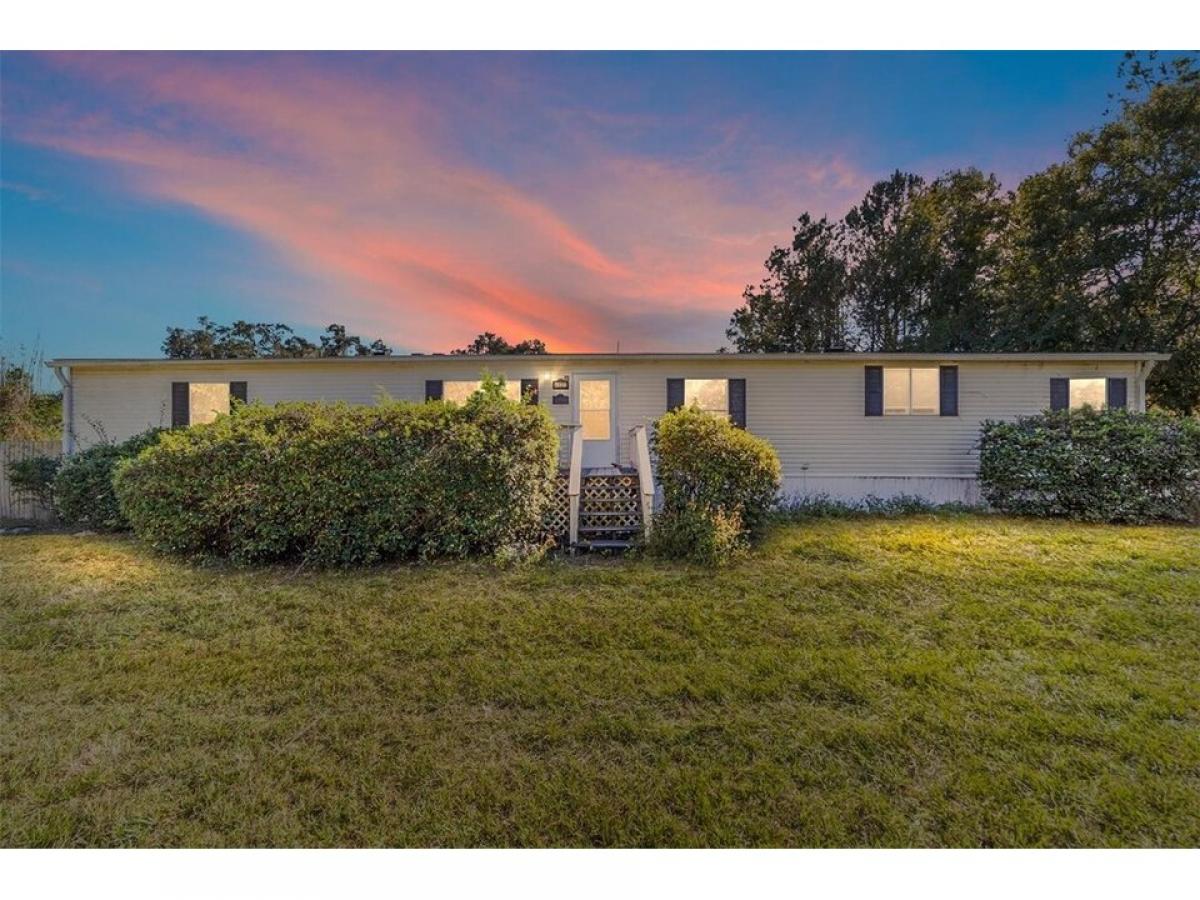 Picture of Home For Sale in Archer, Florida, United States