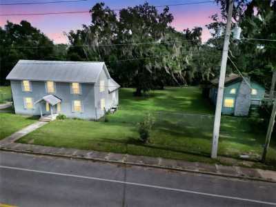 Home For Sale in Hawthorne, Florida