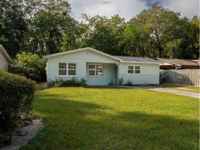 Home For Sale in Gainesville, Florida