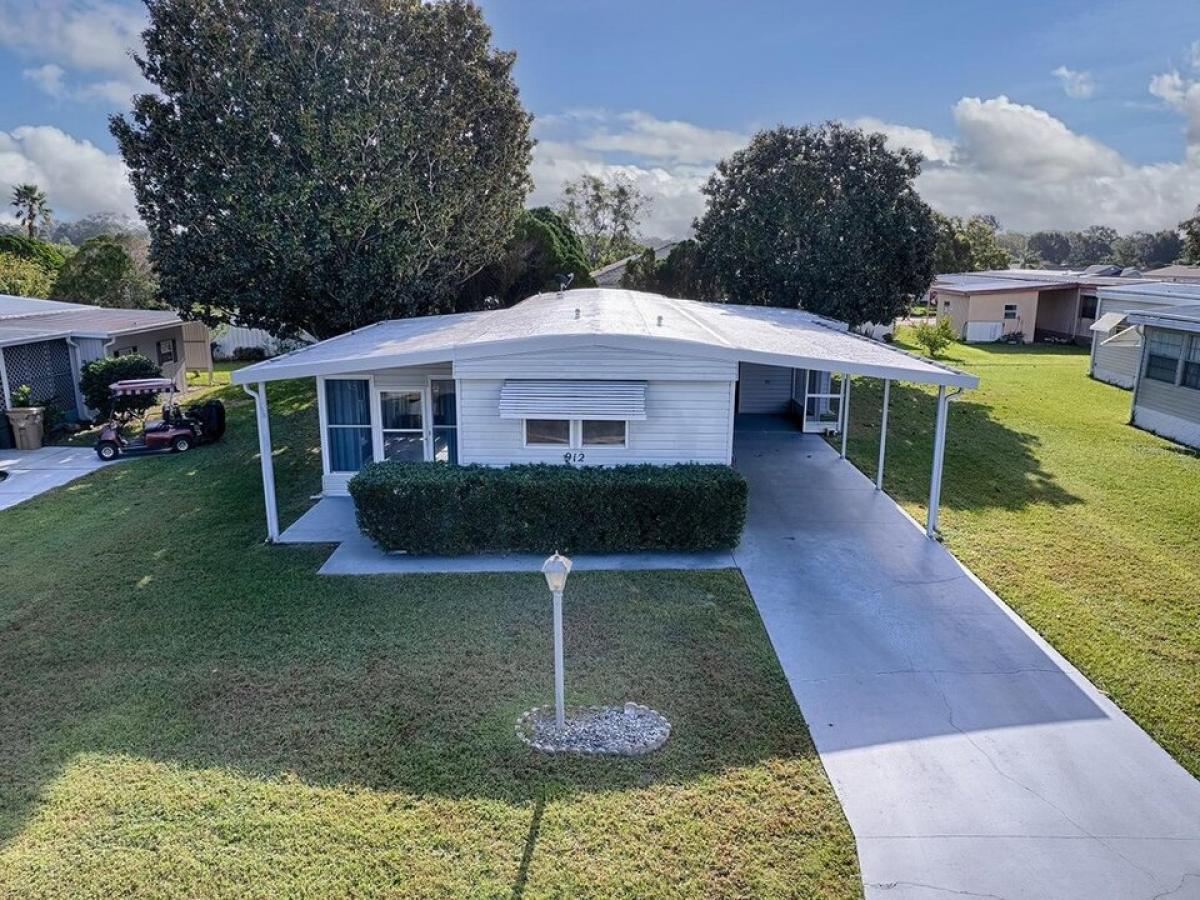 Picture of Home For Sale in Lady Lake, Florida, United States