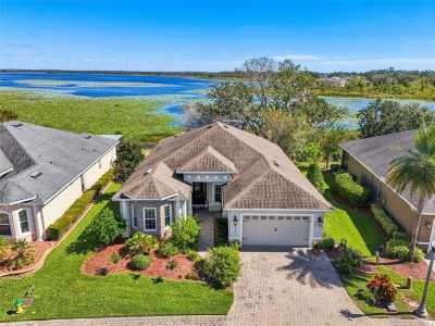 Home For Sale in Oxford, Florida