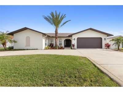 Home For Sale in Palm Coast, Florida