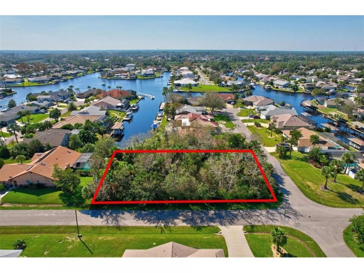 Picture of Residential Land For Sale in Palm Coast, Florida, United States