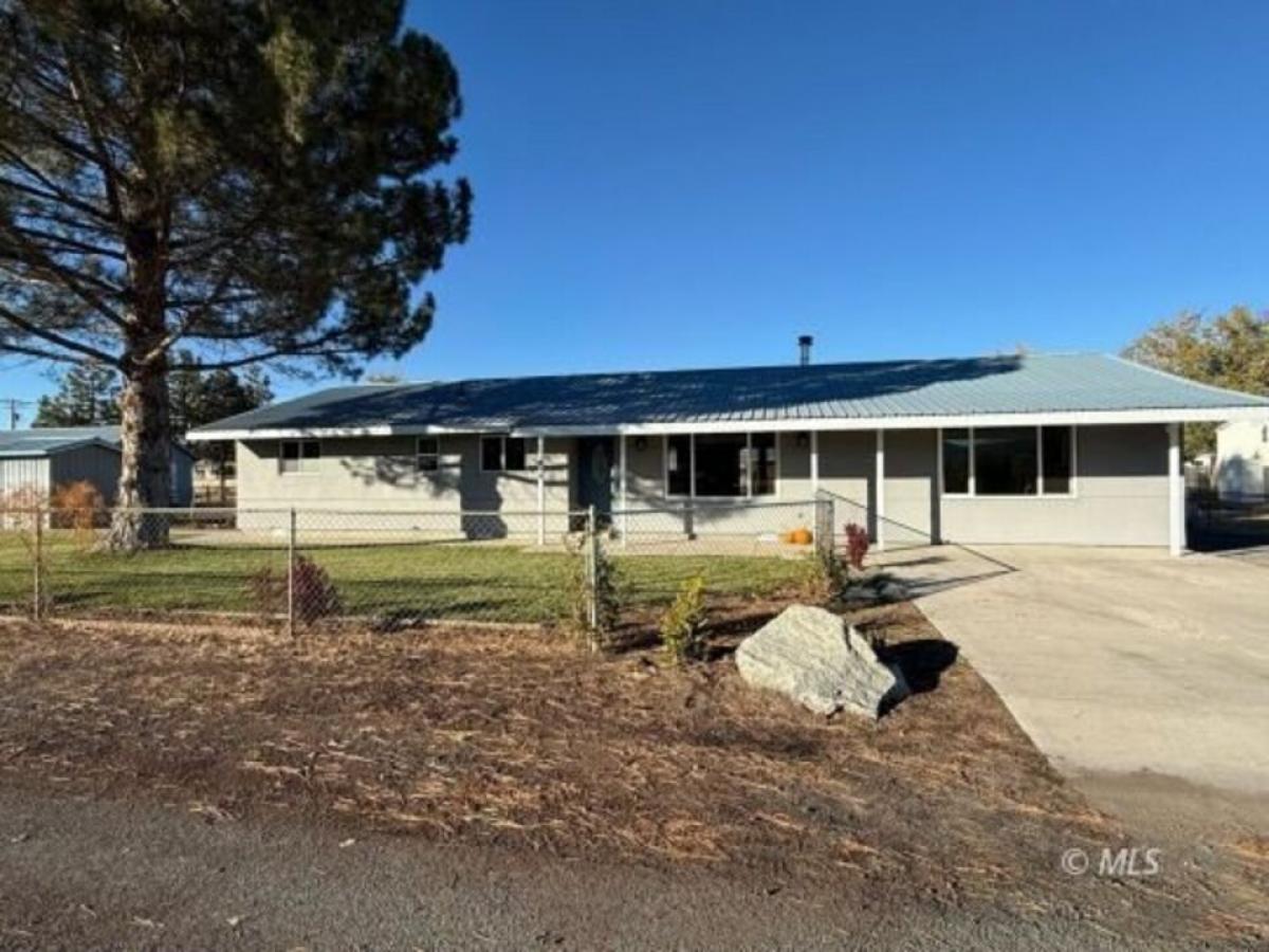 Picture of Home For Sale in Canby, California, United States