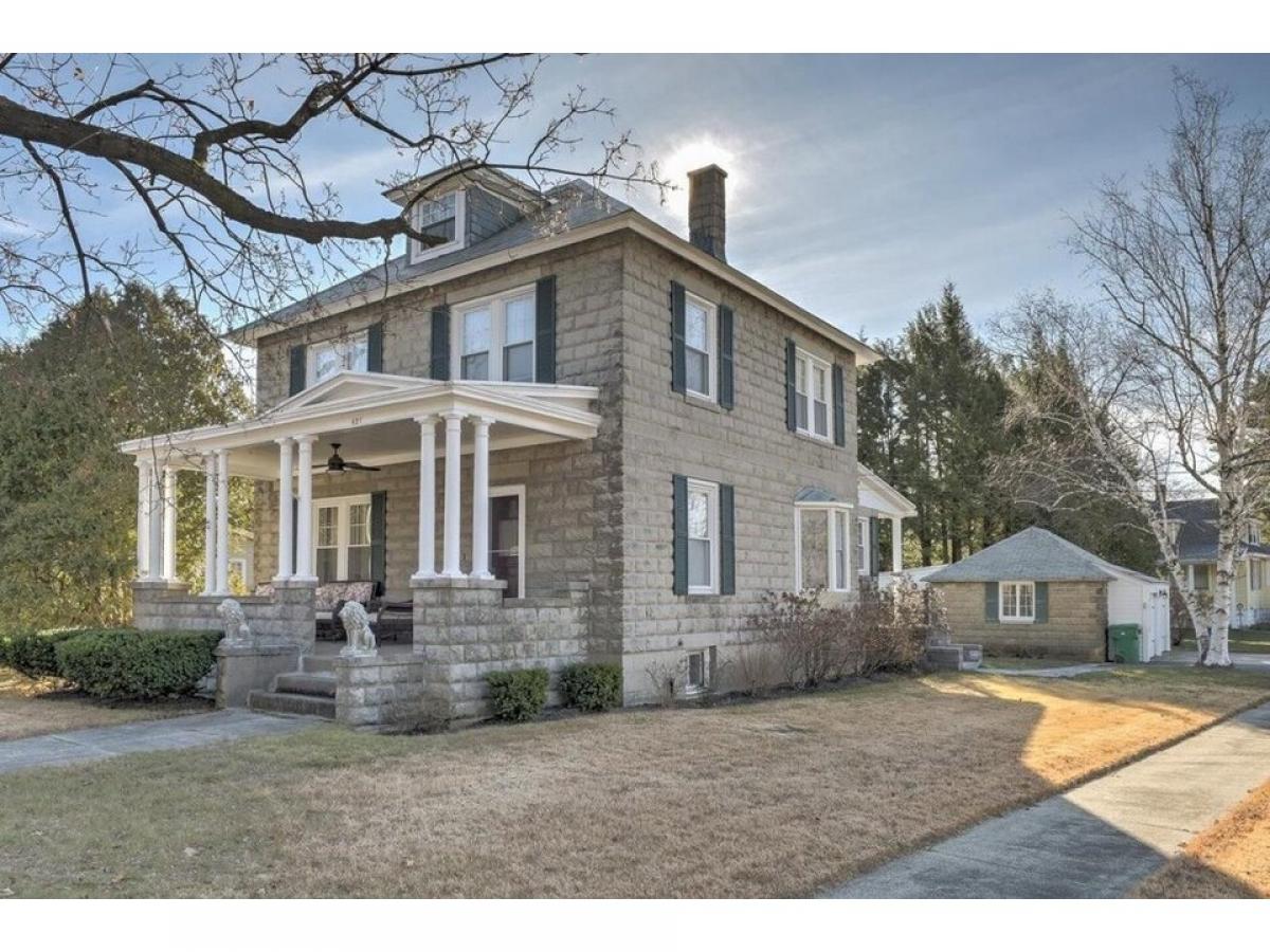 Picture of Home For Sale in Keene, New Hampshire, United States