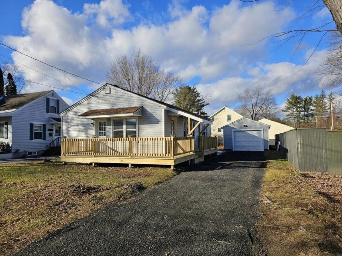 Picture of Home For Sale in Keene, New Hampshire, United States