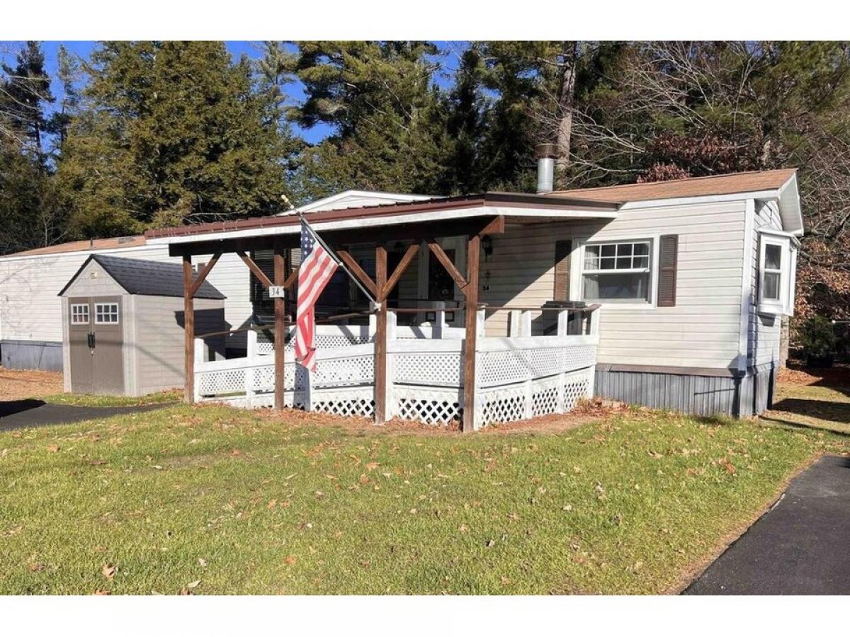 Picture of Home For Sale in Swanzey, New Hampshire, United States