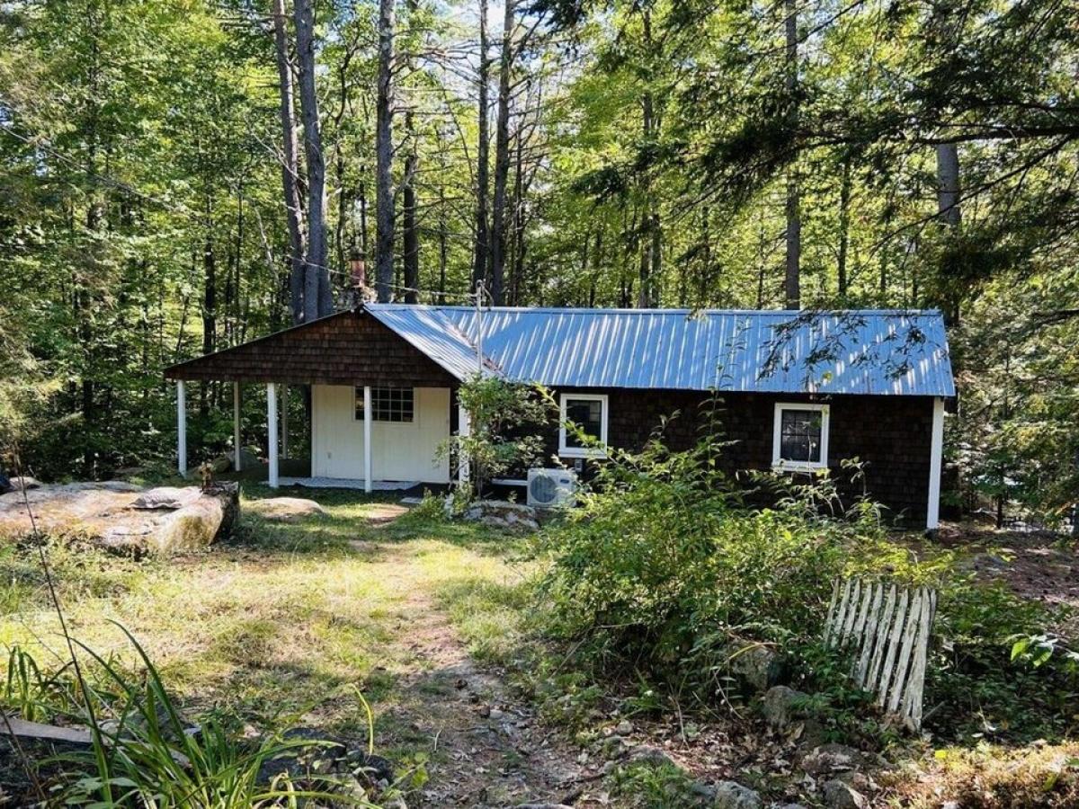 Picture of Home For Sale in Fitzwilliam, New Hampshire, United States