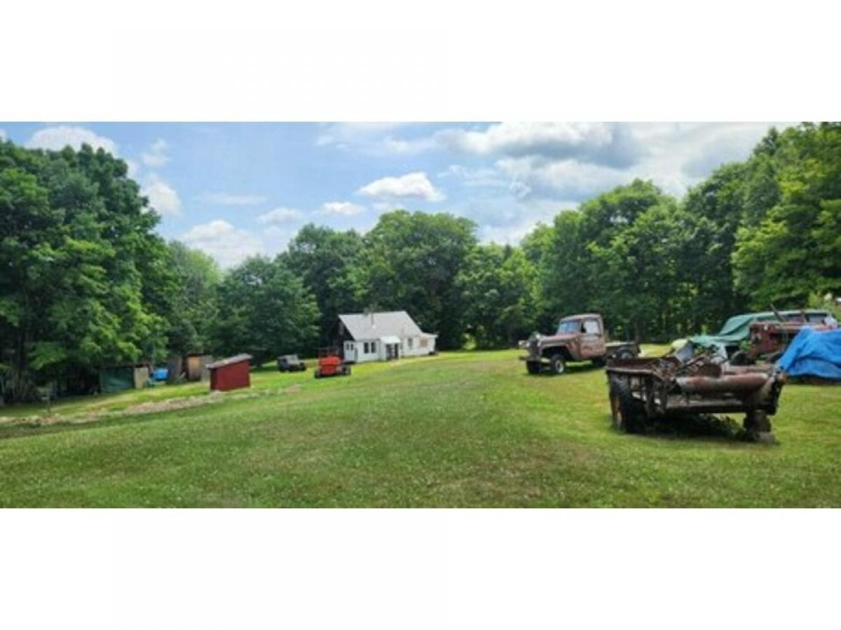 Picture of Home For Sale in Surry, New Hampshire, United States