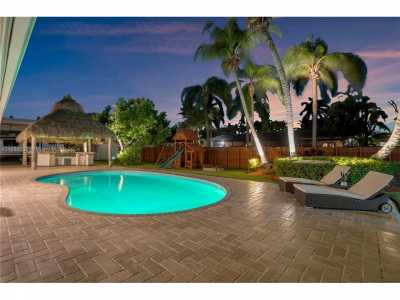 Home For Sale in Palmetto Bay, Florida