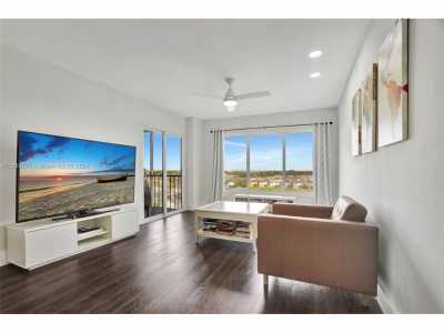 Home For Sale in Deerfield Beach, Florida