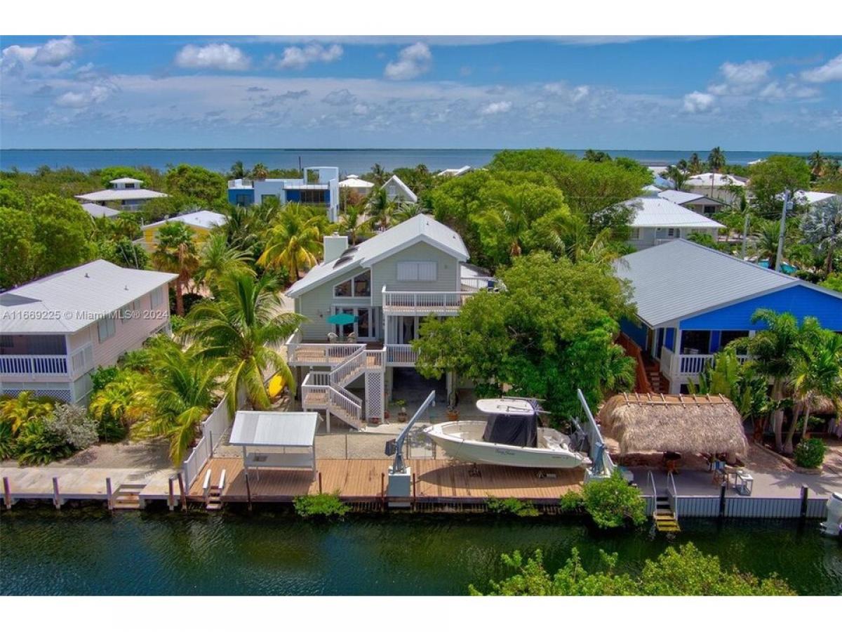 Picture of Home For Sale in Big Pine, Florida, United States