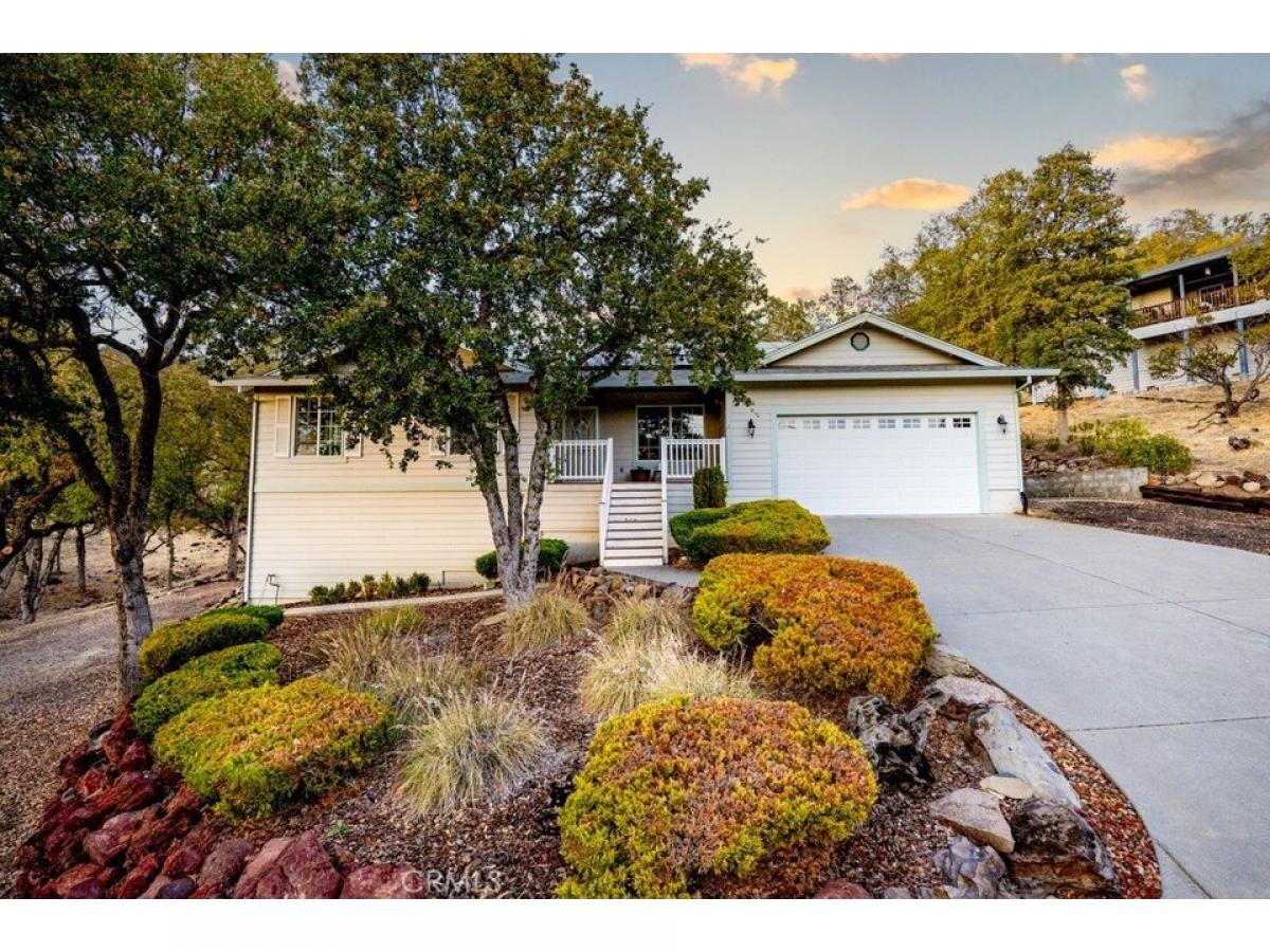 Picture of Home For Sale in Hidden Valley Lake, California, United States