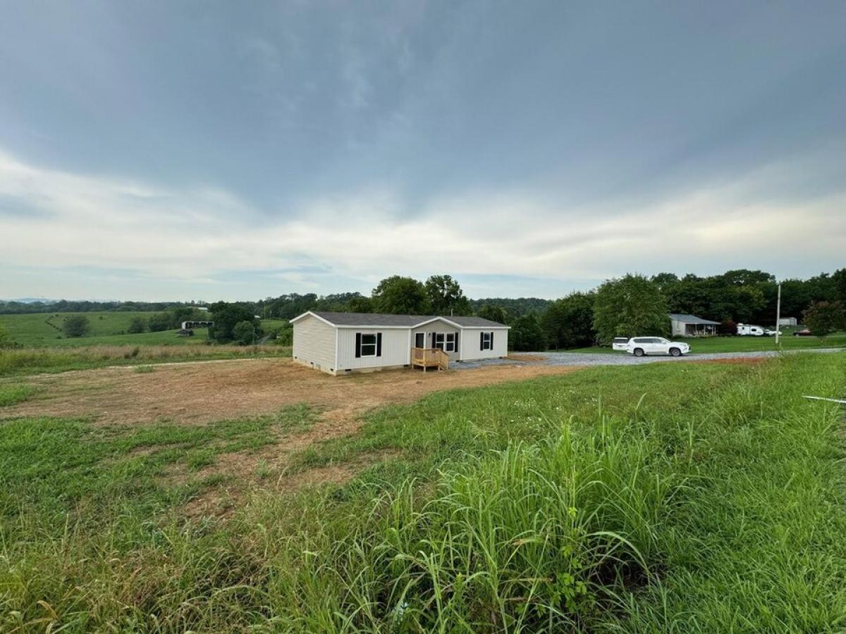 Picture of Home For Sale in Greeneville, Tennessee, United States