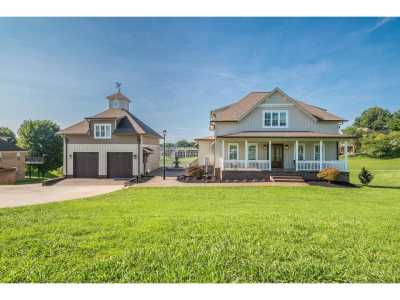 Home For Sale in Jefferson City, Tennessee