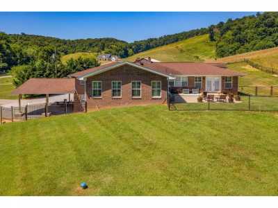 Home For Sale in Morristown, Tennessee