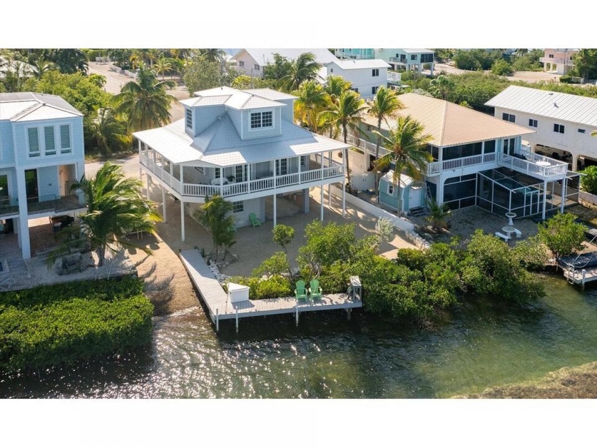 Picture of Home For Sale in Cudjoe Key, Florida, United States