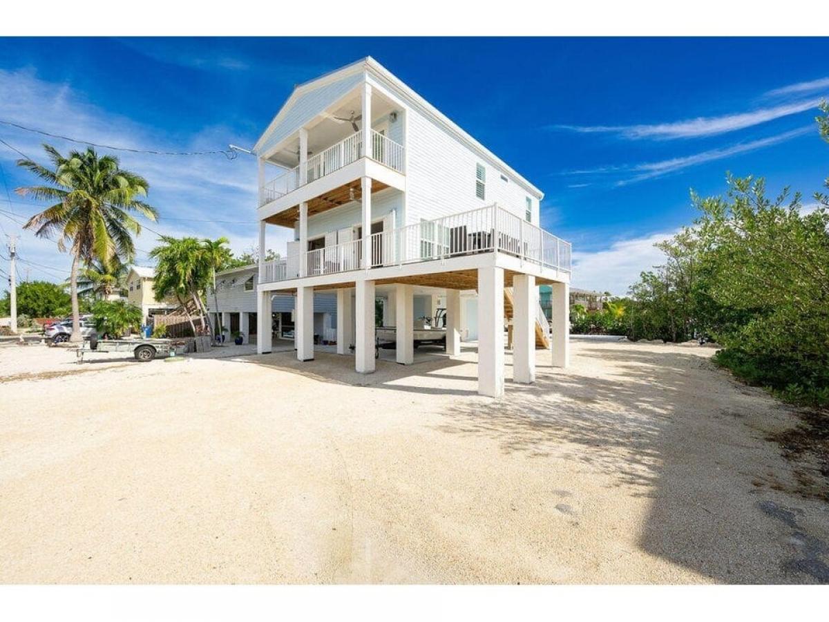 Picture of Home For Sale in Ramrod Key, Florida, United States